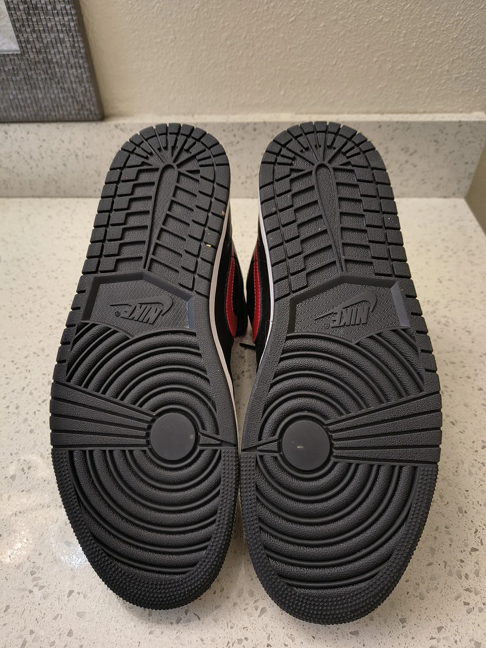 Air Jordan Retro 1 Men’s High-Top Sneakers - Black & Red